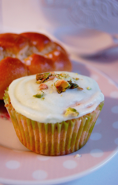 5 Easy Almond Cupcake Ideas
